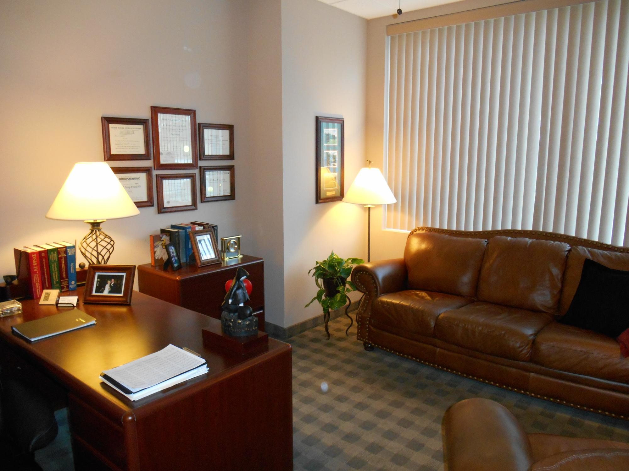 clinical psychologist office
